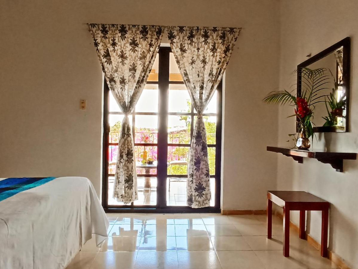 Casa De Los Pajaros - B&B 巴利亚多利德 外观 照片